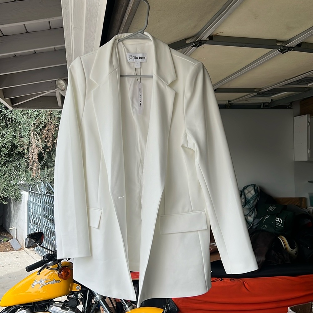 White blazer never worn